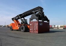 Reach stacker Toyota THD9900-R85