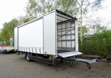 Remolques con plataforma de lona Möslein TPW 105 D 7,30