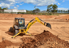 Retrocargadoras New Holland B90B