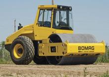 Rodillos vibrantes autopropulsados Bomag BW 213 D-40