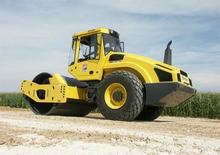 Rodillos vibrantes autopropulsados Bomag BW 213 DH-4