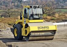 Rodillos vibrantes autopropulsados Bomag BW 214 DH-4