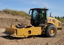 Rodillos vibrantes autopropulsados Caterpillar CP14