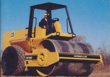 Rodillos vibrantes autopropulsados Caterpillar CS-553