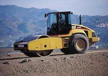 Rodillos vibrantes autopropulsados Caterpillar CS 683 E