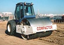 Rodillos vibrantes autopropulsados Max-Com R 715