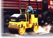 Rodillos vibrantes tándem Bomag BW 100 ADM-2