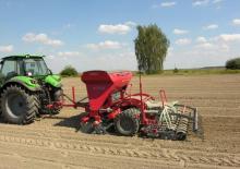 Sementadoras Unia FS T Drive 1500/4