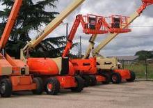 Plataformas articuladas de ruedas JLG 800A
