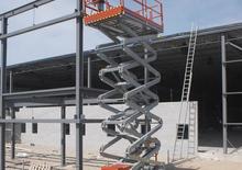 Plataformas de tijeras de ruedas Skyjack SJ 8831