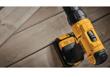 Taladro y destornillador sin cable DEWALT DCD771C2