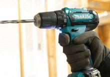 Taladro y destornillador sin cable Makita DF333D