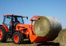 Tractores - tracción 4 ruedas Kubota M 135 GX