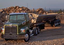 Tractoras Western Star 4700 SB 40