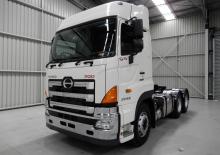 Tractoras Hino 700 SS 2848 HIGH ROOF 6x4