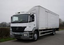 Tractoras Mercedes-Benz Axor 1823