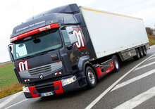 Tractoras Renault PREMIUM ROUTE 380 1.6M 4x2