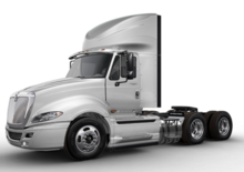 Tractoras International PROSTAR 122 Day Cab Navistar N13 6x4