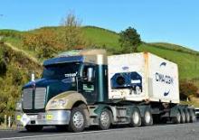 Tractoras Kenworth T410 Day Cab MX13 8x4