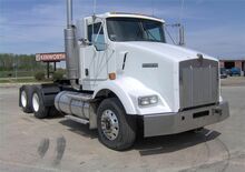 Tractoras Kenworth T800 Aerocab 62” Flat Top ISM 6x4