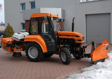 Tractores - tracción 4 ruedas Pronar 320AMK