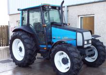 Tractores - tracción 4 ruedas Valtra 900-4