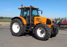 Tractores - tracción 4 ruedas Renault Ares 696 RZ