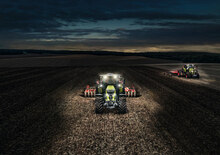Tractores - tracción 4 ruedas Claas Axion 830 Cmatic
