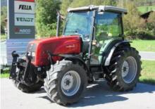 Tractores - tracción 4 ruedas Massey Ferguson MF 2430 ST Kompakt