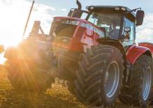 Tractores - tracción 4 ruedas Massey Ferguson MF 7720 S