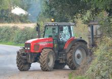 Tractores - tracción 4 ruedas Massey Ferguson MF 8240 Xtra