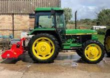Tractores de uso municipal John Deere 2140