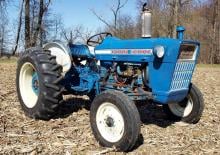 Tractores de uso municipal Ford-NH 3000