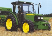 Tractores de uso municipal John Deere 5215 V