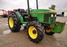 Tractores de uso municipal John Deere 5400N