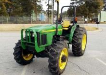 Tractores de uso municipal John Deere 5420