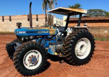 Tractores de uso municipal Ford-NH 6630