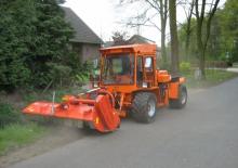 Tractores de uso municipal Bergmeister-Hieble 954