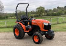 Tractores de uso municipal Kubota B2311