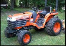 Tractores de uso municipal Kubota B7300