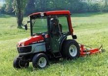 Tractores de uso municipal Yanmar EF 230H