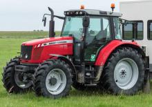 Tractores de uso municipal Massey Ferguson MF 6470