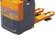 Transpaleta elec. de conductor acompañante OMG 330 BE-T6