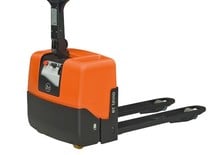 Transpaleta elec. de conductor acompañante BT LWE 130