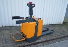 Transpaleta elec. de conductor acompañante Jungheinrich ERE 220