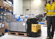 Transpaleta elec. de conductor acompañante Caterpillar NPP12N2D