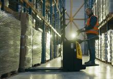 Transpaletas con plataforma elevadora Hyster P2.5S (BIGA)
