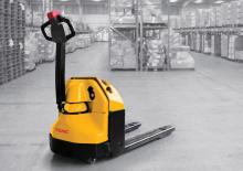 Transpaleta elec. de conductor acompañante TCM PAW18T