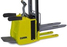 Transpaletas con plataforma elevadora Clark CPS 15 P