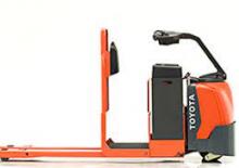 Transpaletas con asiento Toyota 8HBC40